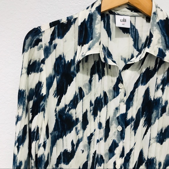 ‼️SOLD‼️ CAbi #3096 Moody Blues Blouse Long Sleeve - Picture 6 of 8